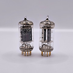Telefunken 6211 gold pin, strong matched pair same codes, ULM factory, diamond