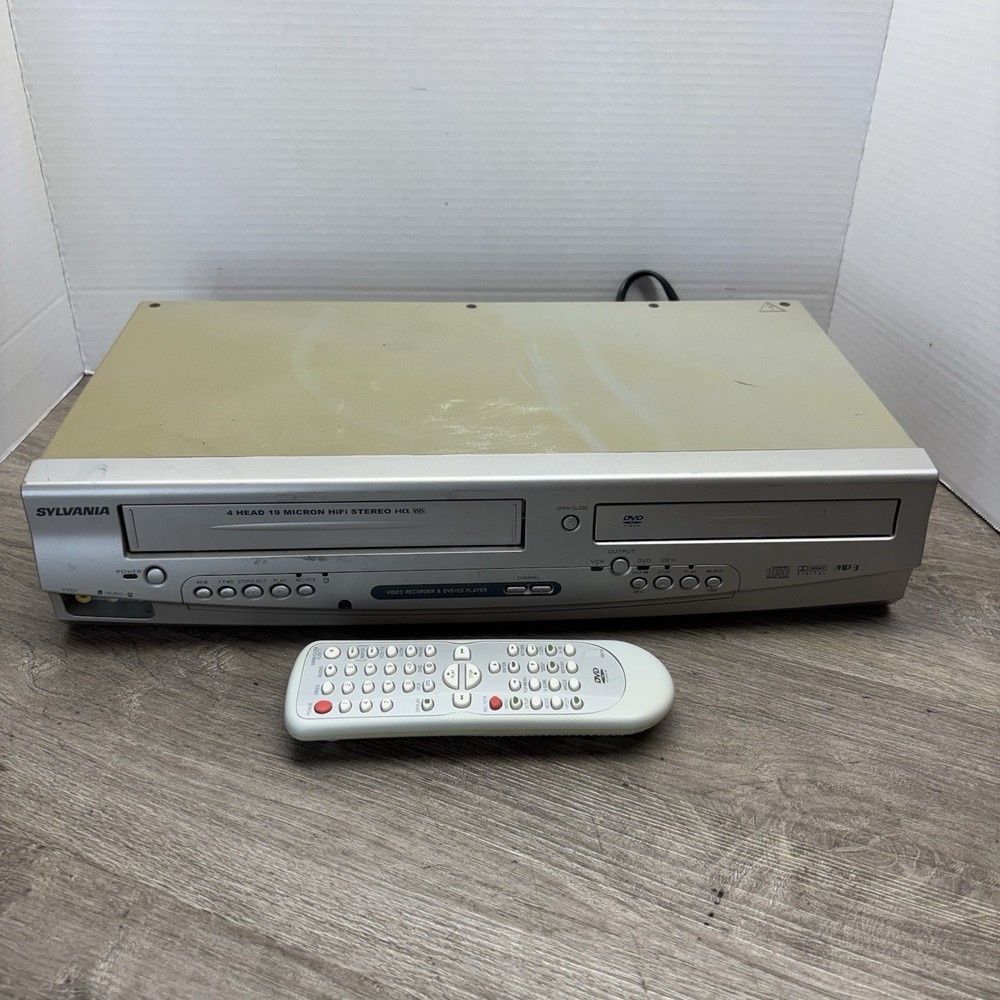 Sylvania VCR/DVD Combo Player 4 Head 19 Micron HiFi SRD4900 Works, w Remote