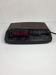 Vintage GE FM/AM Clock Radio Dual Alarm Snooze Woodgrain Tested Working Retro