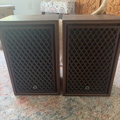 (2) Sansui SP-30 2 Way Bookshelf Speakers :: 8 Ohm 20W :: Solid Wood :: Japan