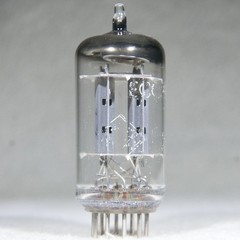 Telefunken ECC83/12AX7 Long Smooth Plate Diamond Mark on Bottom Germany Strong