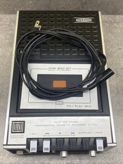 Marantz Superscope C-104 Professional Cassette Recorder W/Cord For Parts/Repair