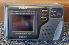 Vintage RCA 2.2&Prime; LCD Pocket TV AM/FM Radio 16-3054 Television with Power Cord
