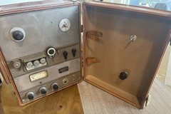 Ampex Model 601 Reel-to-Reel Tape Recorder AND Model 620 Amp/Speaker – Untested