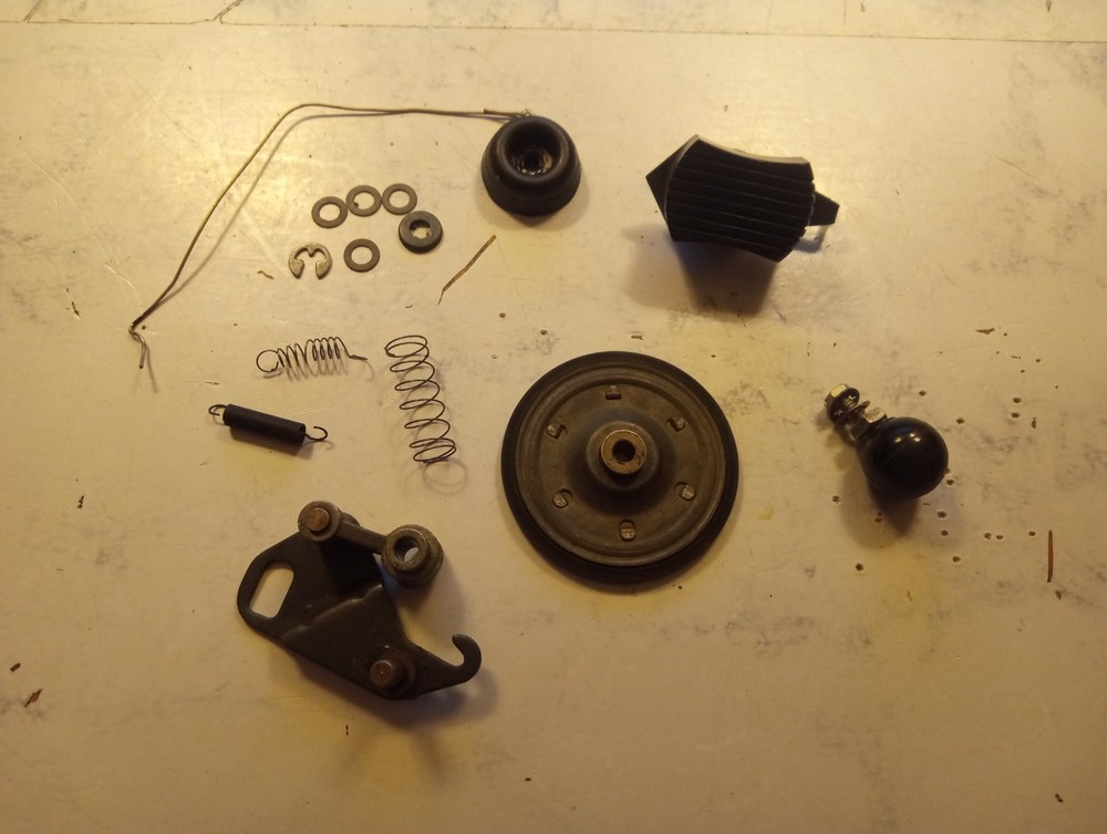 Hamilton Electronics 942 Vintage Portable Record Player Turntable Parts Lot