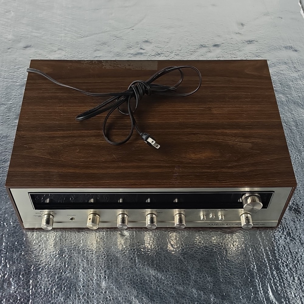 Vintage Pionner Model 300 Serial No. UL3708341 Y. MADE IN KOREA
