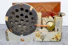 EMERSON 517 TUBE AM RADIO