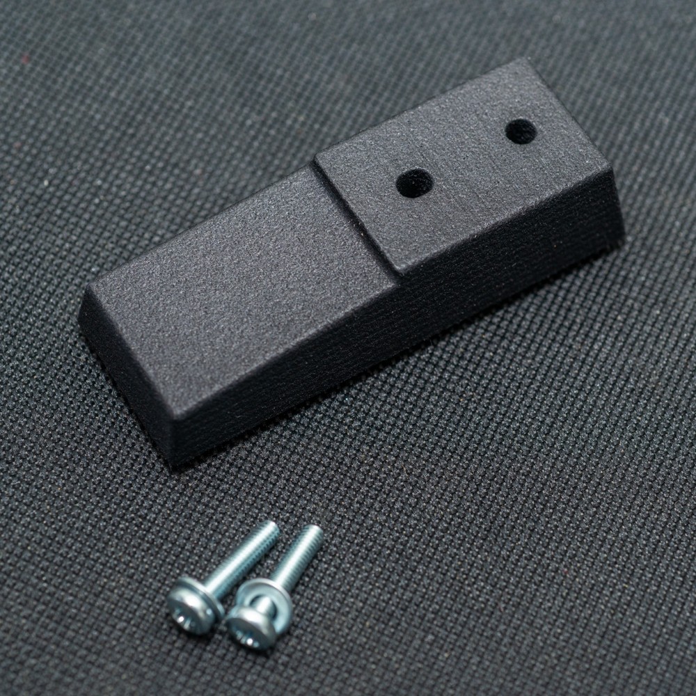 Tascam 32/34/38, 42/44/48, 52/58 Reproduction Foot with Screws 5800288500