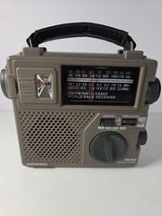 Vintage GRINDIG AM FM SW 1.2 FR-200 Radio Hand Crank World Band Receiver Collect