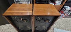 Acoustic research AR-5 speakers New Foam Surrounds,Good Working Condition