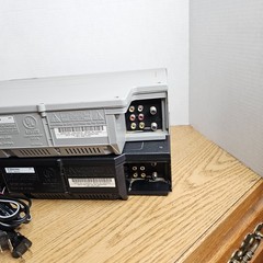 Sylvania Emerson Silver Black 4 Head Stereo Video Cassette Recorders Lot Of 2