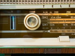 Vintage Telefunken Superheterodyne Deluxe 5261W AM/FM/SW Tabletop Radio –