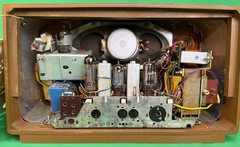 Vintage Telefunken Superheterodyne Deluxe 5261W AM/FM/SW Tabletop Radio –