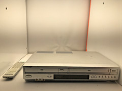 Sony SLV-D370P DVD VCR Hi-Fi Stereo Combo VHS Player w/ RMT-V501E Remote Working