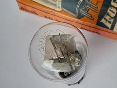 VG5007 HOGES rectifier ( AZ1 TELEFUNKEN ) GLOBE / MESH (~ RGN1064 ) 1930s – AZ 1