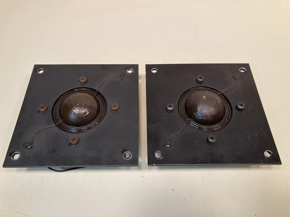 (2) Vintage Braun-a/d/s 2415901 LC5 2&Prime; dome midrange drivers (8ohm)