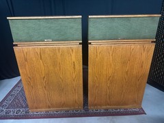 For Sale: Matched Pair of 1986 Klipschorn AK-2 Speakers