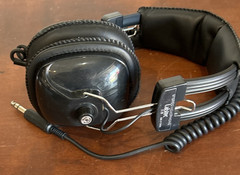 Labtec LT20 Vintage Stereo Headphones excellent condition.