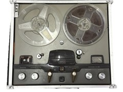 Vintage Ampex A-122 Tube Tape Reel To Reel Recorder POWERS ON