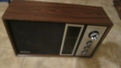 PANASONIC MODEL RE-6516 AM-FM TABLE TOP RADIO WALNUT CASE 1960s