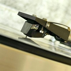 Pioneer XL-1550 Quartz Lock Direct Drive Turntable Record Player Japan