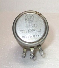 Allen Bradley 168953 Type J 2.4K/1.7K 3/8&Prime; Long 1/4&Prime; Solid Shaft Potentiometer