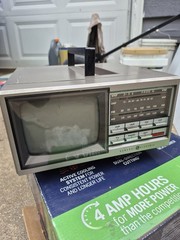Vintage General Electric GE Portable TV AM/FM Radio Model 7-7150B (Dec-1987)
