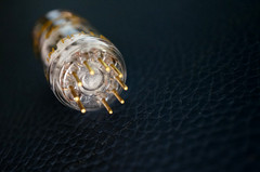 VINTAGE AMPEREX 6922 GOLD PIN TUBE / E88CC ECC88 6DJ8