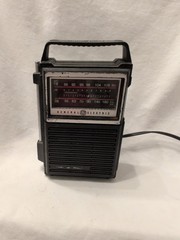 Vtg GE Portable Radio AM/FM Model 7-2800B Two Way Power General Electric