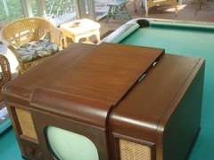 Vintage 1940s DeWald BT-100, 10&Prime; Table Top TV, RCA 630 Clone