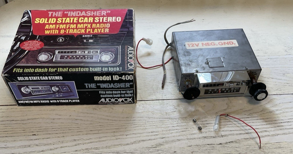 Audiovox Car Stereo 8 Track AM/FM Radio ID-400 Japan UNTESTED 1970&rsquo;s
