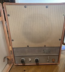 Ampex Model 601 Reel-to-Reel Tape Recorder AND Model 620 Amp/Speaker – Untested