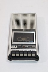 Vintage General Electric 3-5152B Portable Cassette Tape Recorder Player