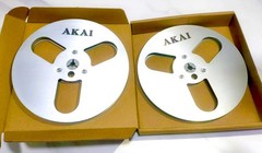 One silvery TAPE REEL Akai 7&Prime; inch Light Metal Aluminum Take Up Reel