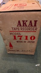 AKAI VINTAGE STEREO MODEL 1710 REEL / REEL 4trk RECORDER w/Original Box