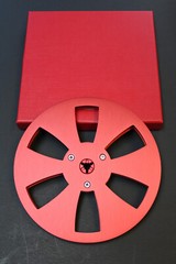 NEW ANALOG AUDIO 7&Prime; X 1/4&Prime;, 6 WINDOW ALUMINUM TAPE REEL-RED -AKAI TEAC SONY