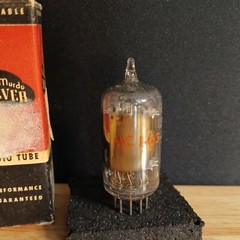 GE White Red Print Research 6211 12AT7 Audio Tube – Tested Strong 81/81 min 55