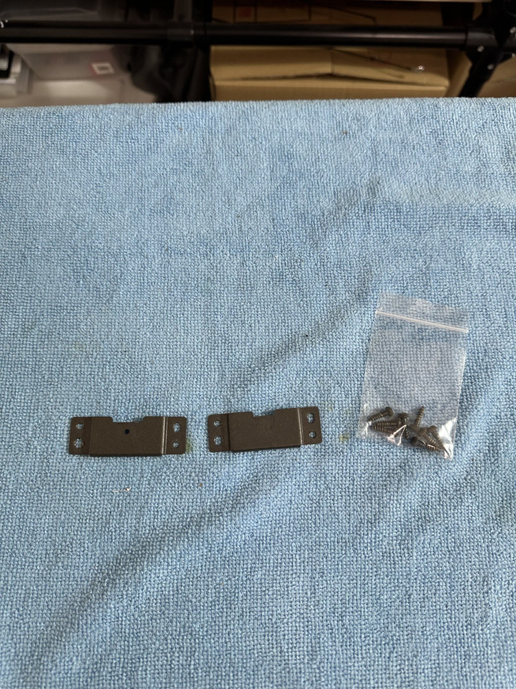 Pioneer PL-1250 XL-1550 Vintage Turntable parts Body side Hinge