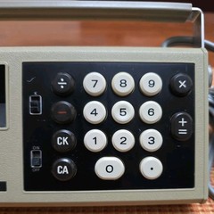 Rare Vintage Sanyo Mini Electronic Desktop Calculator Model ICC-811 Tested Works