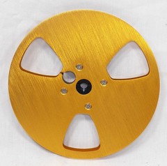 (1) Single Gold 7&Prime; Metal Take Up Reel w/ Hard Plastic Case ~ Preowned Z