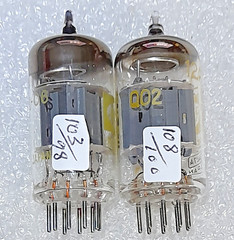 Pair 12AU7A Raytheon NOS Vacuum Tubes, Japan, TV-7D Tested – will combine ship