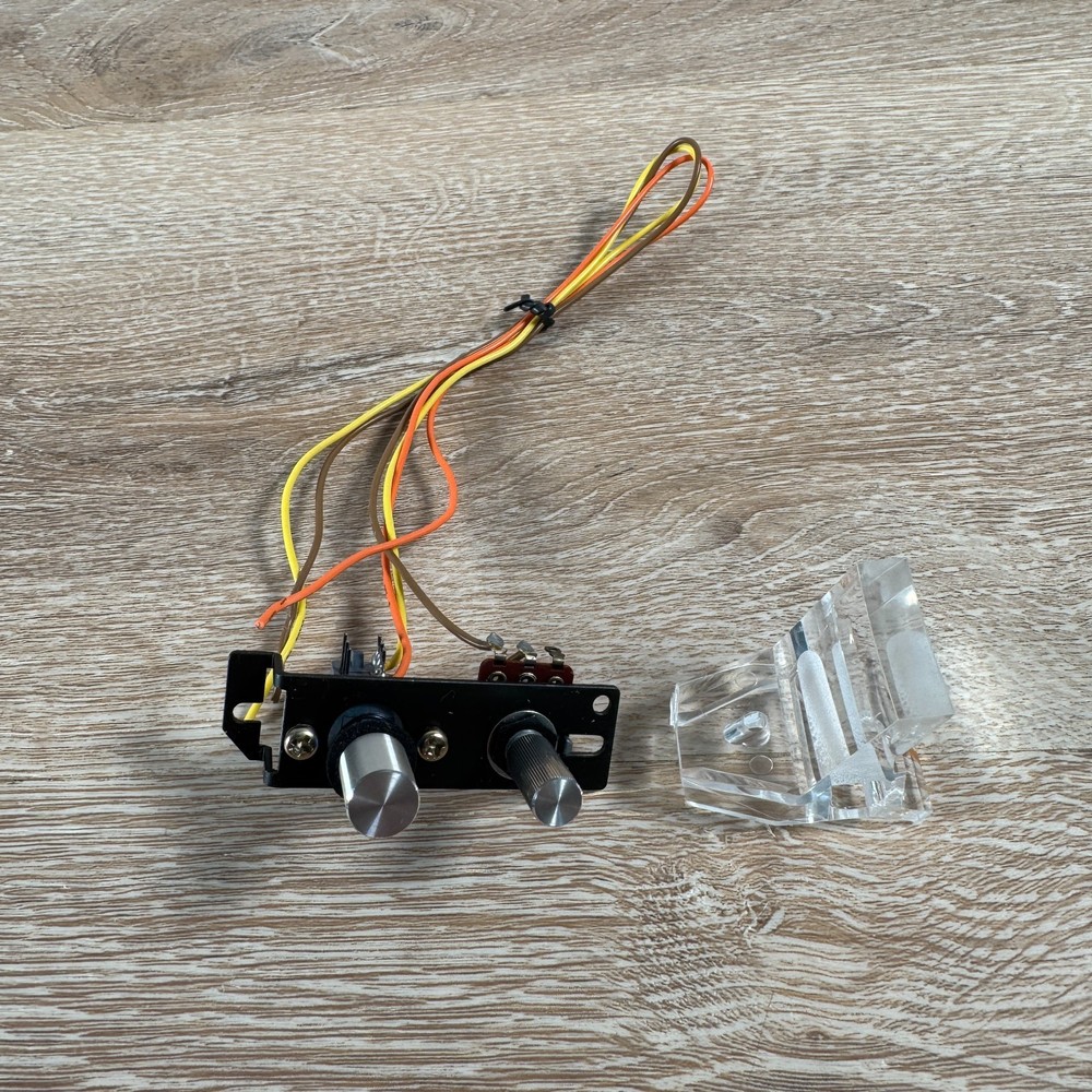 Pioneer PL-518 Pitch and 33/45 Speed Switch Assembly with Knobs and Strobe Lens