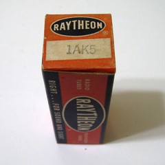 RAYTHEON ® 1AK5 – Radio Vacuum Tube – New Old Stock