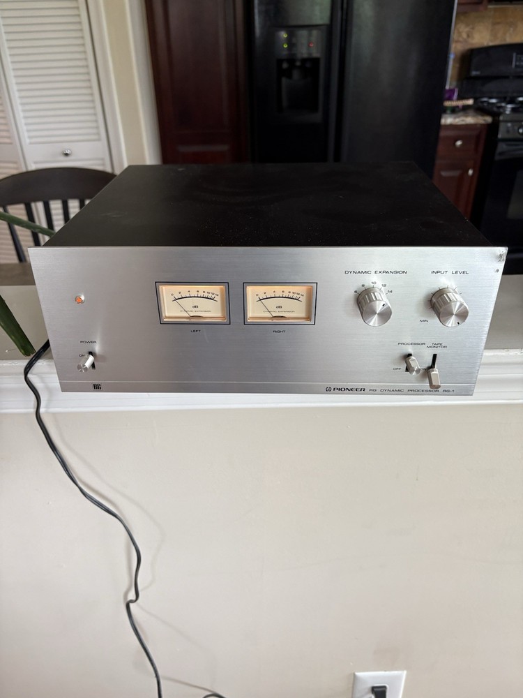 vintage pioneer rg-1 dynamic processor.