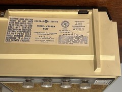 Vintage General Electric Table Radio Model C2535A Buff Plastic W/ Clock (Read)