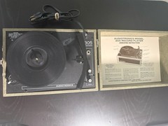 Vintage Audiotronics Model 305 Record Player Turntable 33/45/78 RPM Works Fine