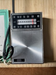 Ross vintage Am Fm Radio transister Earphone Model RE 7012 antenna strap 9 volt