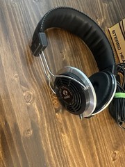 Vintage Sonic S/40 Stereo Headphones Retro Hi-Fi Taiwan Boxed