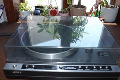 Sony PS-X70 Vintage Direct Drive Turntable Record Player w/ Shure V15 Type IV