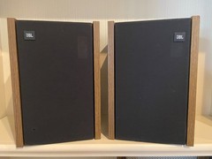 Vintage 1980&rsquo;s JBL Model J216 Vintage Two-Way Bookshelf Speaker System